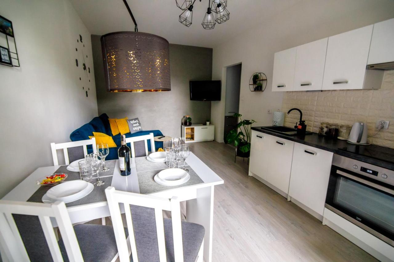 Apartament White Apartment Илава Екстериор снимка